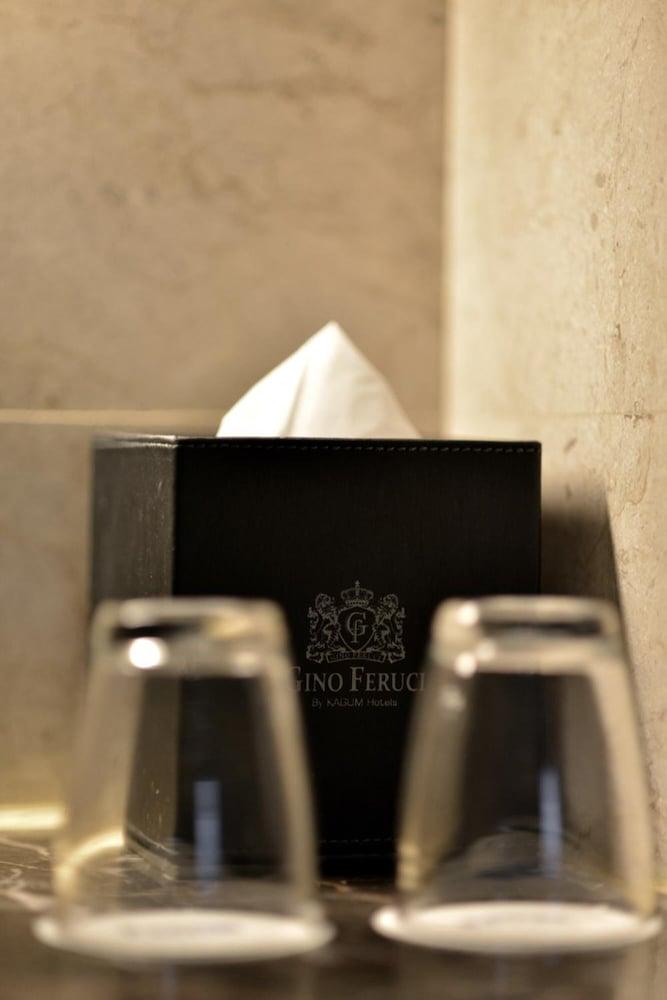 Gino Feruci Kebon Jati By Kagum Hotels Bandung Exterior foto