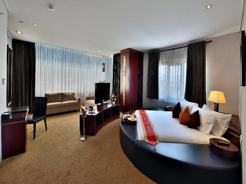 Gino Feruci Kebon Jati By Kagum Hotels Bandung Exterior foto